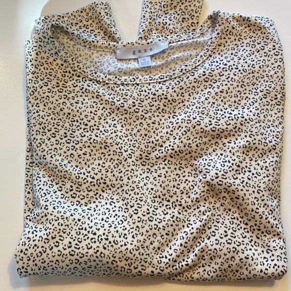 Gaze beige and black animal print long sleeve crew neck slightly cropped tee S - Picture 3 of 5